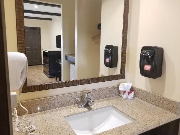 Tuscan Garden Inn image 6