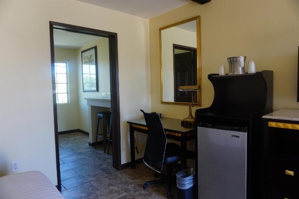 Tuscan Garden Inn image 10