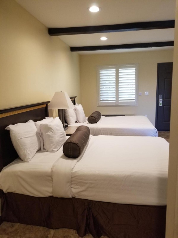 Tuscan Garden Inn image 12