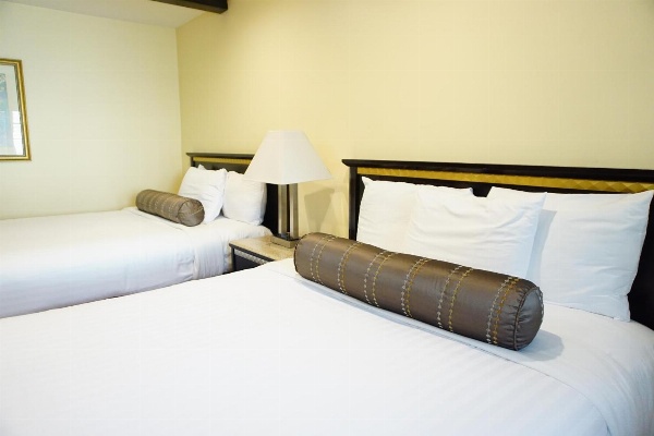 Tuscan Garden Inn image 17