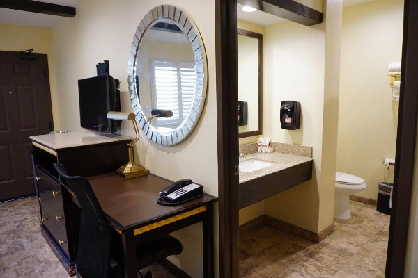 Tuscan Garden Inn image 19